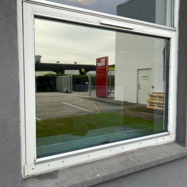 MultiGlass 66, INDVENDIG SOLFILM
